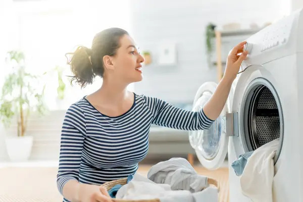 Yeni Beyaz Eşyaya Aşırı Sevinmek