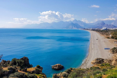 Antalya Sahil Düzenlemesi 2025: Hangi Plajlar Yenileniyor?